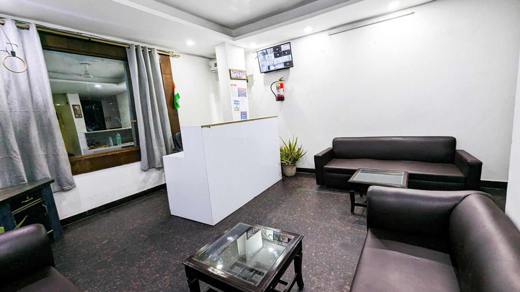 Hotel Aron By The Premium Villa Neu-Delhi Exterior foto